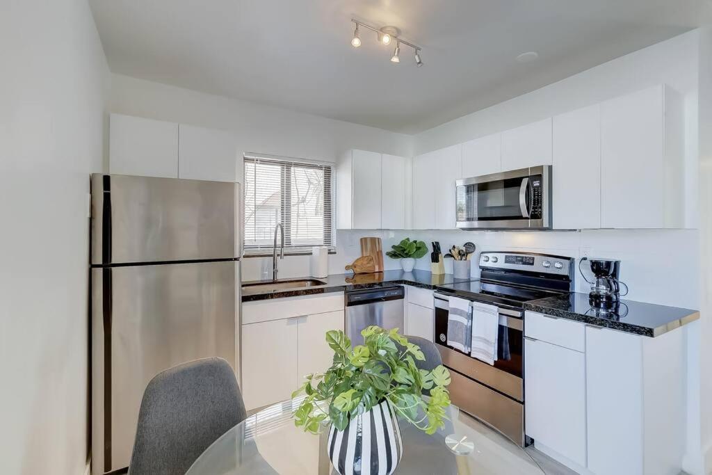 Chic Retreat: 2Br Apartment! Fort Lauderdale Exterior foto
