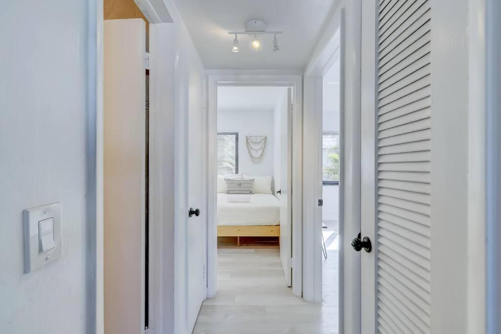 Chic Retreat: 2Br Apartment! Fort Lauderdale Exterior foto